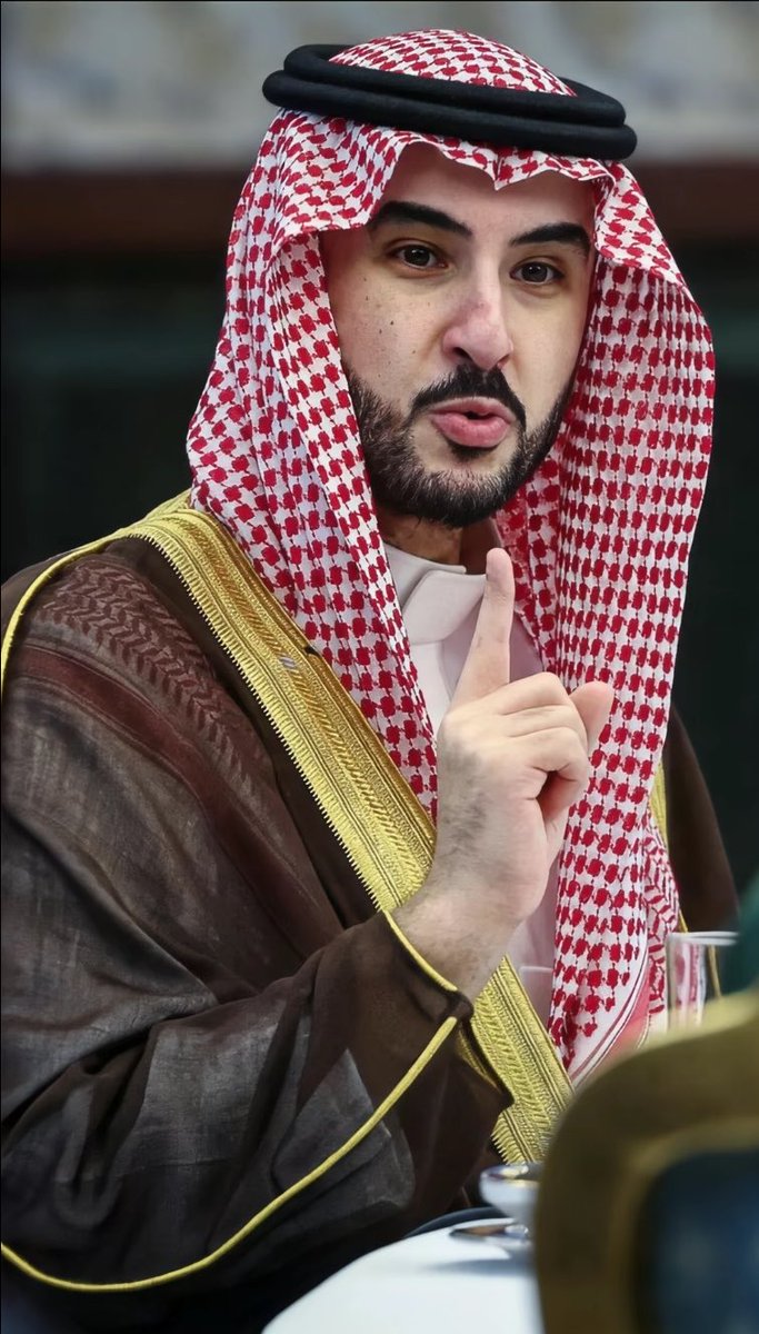 SFC_1957's tweet photo. هنا الهيبه
هنا السياده
هنا الحكمه
هنا القوه
هنا ابو سلمان

هُنا خــالد بــن سلمــان بـن عبــدالعزيـز ال سعـود 

قواك الله سيدي وسدد الله خطاك 

🇸🇦❤️ https://t.co/ChnHym0CHC