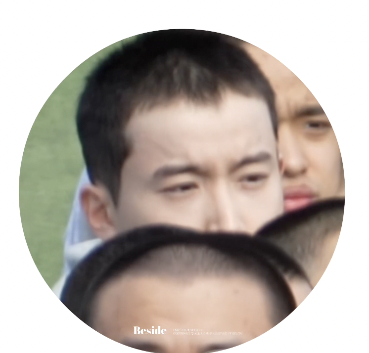 Oioipg's tweet photo. 원래 잘생긴 27살 젊은 남돌 https://t.co/sqYp0HkoBK