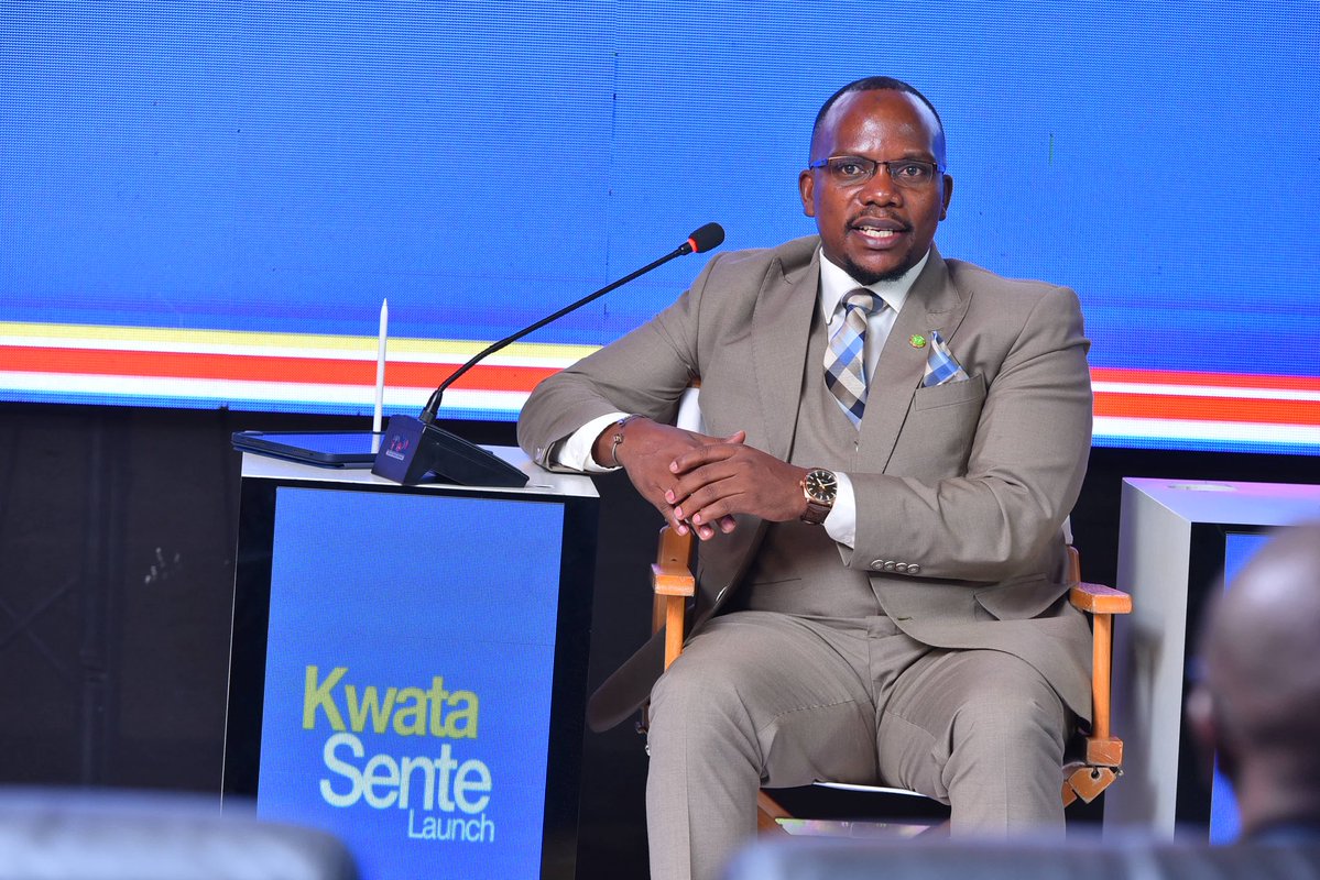 gnuGrid's tweet photo. “About 16.5 million Ugandans do not have a bank account”

Our Managing Director, David Opio said this gap inspired the thinking behind #KwaataSente: finding new ways to extend digital credit to Ugandans who may not be reached through conventional banking. https://t.co/5ryyJy6OWN