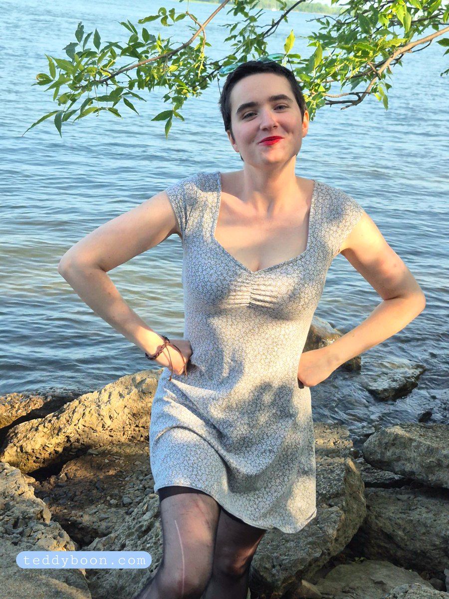 Myteddyboon's tweet photo. https://t.co/LS3JOUFzVj
A bit less scandalous than other photos I've put up, I'm actually wearing clothes lol! 

I've always lived where water was never too far, being surrounded by a lovely river. And boy oh boy it's good for photo opportunities ₊✩‧₊˚౨ৎ˚₊✩‧₊
#river #photoshoot