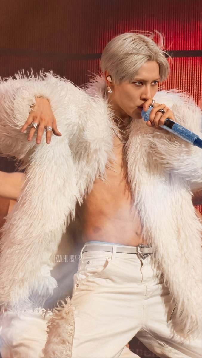 lkmchoris718's tweet photo. 260920 day 3
TAEMIN LiMiNaL in Seoul
SKIN 

🫣😋🥵

#태민 #TAEMIN #テミン #泰民
#TAEMINWORLDTOUR #TAEMIN_LiMiNaL #TAEMIN_LiMiNaL_in_seoul https://t.co/vWUtQvEnvz