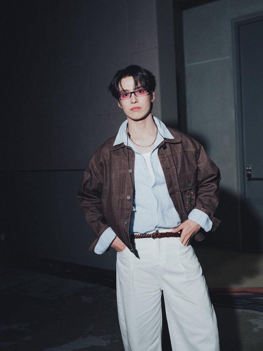DeeHupHouse's tweet photo. เก็บตกภาพบรรยากาศและโมเมนต์ความประทับใจจากงาน ‘TEEHENG GEN OF US 1st FANMEETING’ 🦔👨🏻

#TeeHengGenOfUs1stFM
#TeeBoonyakait #Hengmarkii
#DeeHupHouse https://t.co/tJHClLH3Dz