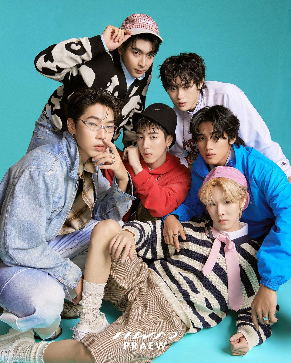 Praewdaily's tweet photo. Oops! เปิดโหมด FASHION เสิร์ฟความ HOT กับแฟชั่นเซ็ตพิเศษ Praew Digital Cover ของ “น้ำนา, พีเค, ภูเฟรช, ชินอ้าย, เนส, พอล, มิ้ล, ฟาง และ โซเฟีย” ✨ 9 นักแสดงจาก ซีรีส์ “Oops! Mysterious Sounds สืบเสียงปริศนา…อุ๊ย! เสียงหัวใจเธอดังกว่า” จากค่าย D.O.T. House 

🔗 https://t.co/xKQNhjoAfN

#PraewDigitalCoverXOopsMysteriousSounds #OopsMysteriousSounds #สิบเสียงปริศนา #Praewmag