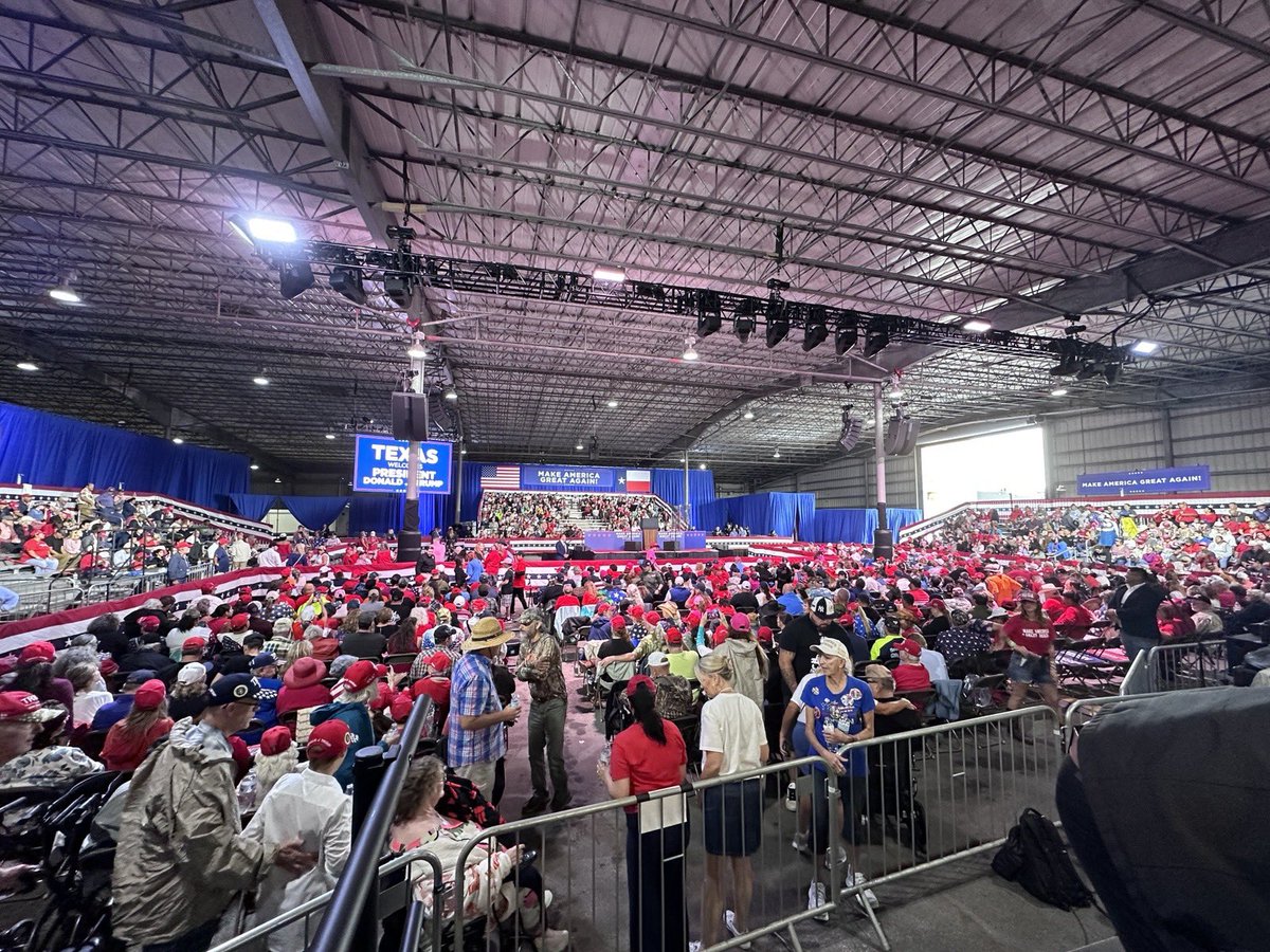 Republicans tweet picture