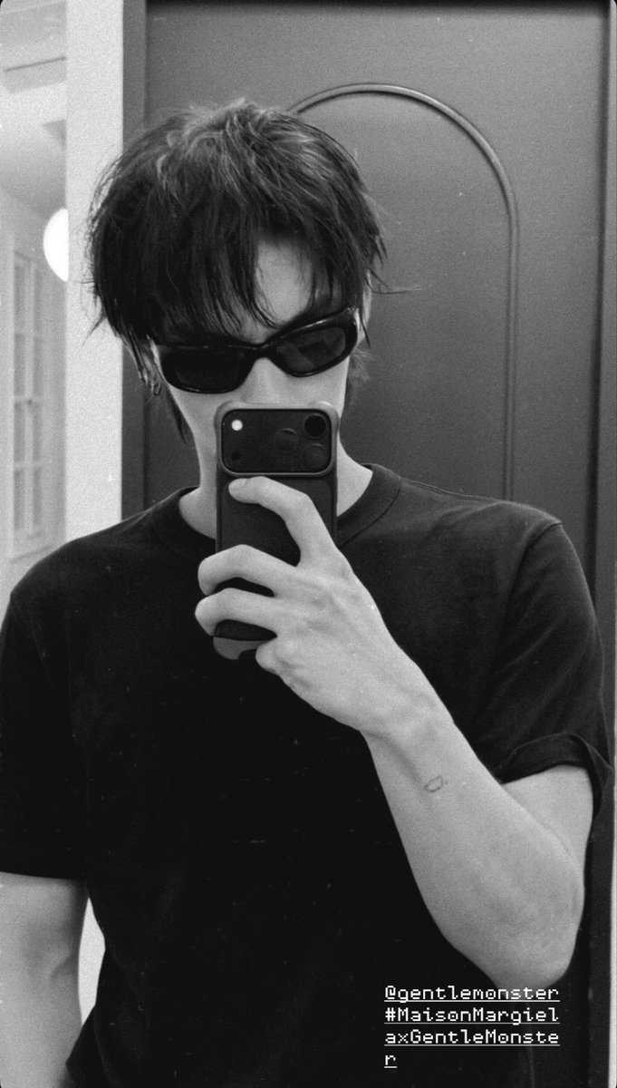 aompinta's tweet photo. ตัวท็อป ตัวเริ่ด ใส่แว่นเจนเทิล นี่ล่ะๆๆๆๆๆ 😎🤏🏼
#ไบร์ทวิน https://t.co/gTfBhOCjSN