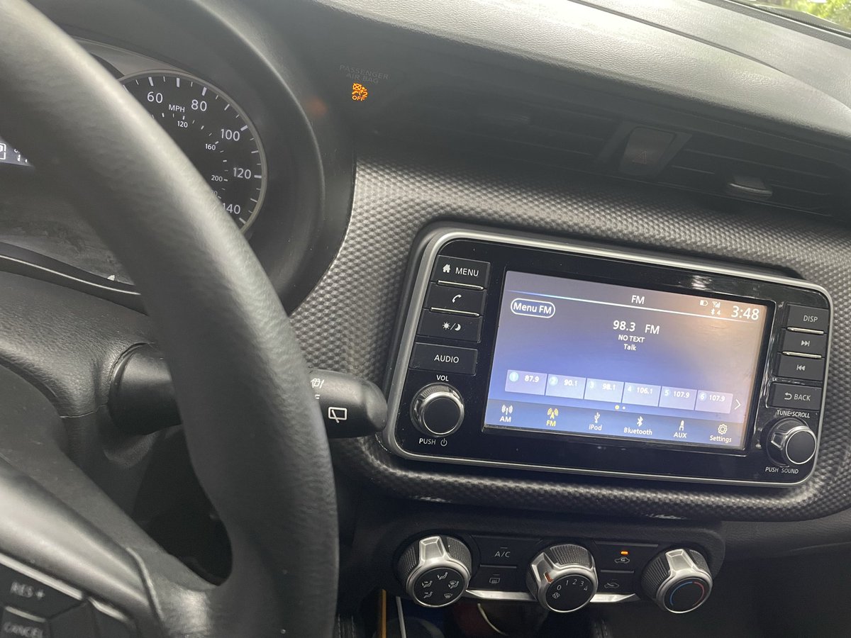 SWismithe's tweet photo. Nissan kicks 2019 automatic 4 cylinder li apen antre tout papier li a jou pri 16,000$ adresse extra maket petion ville 
110 miles tel 38744714 https://t.co/ML7O3qTDiw