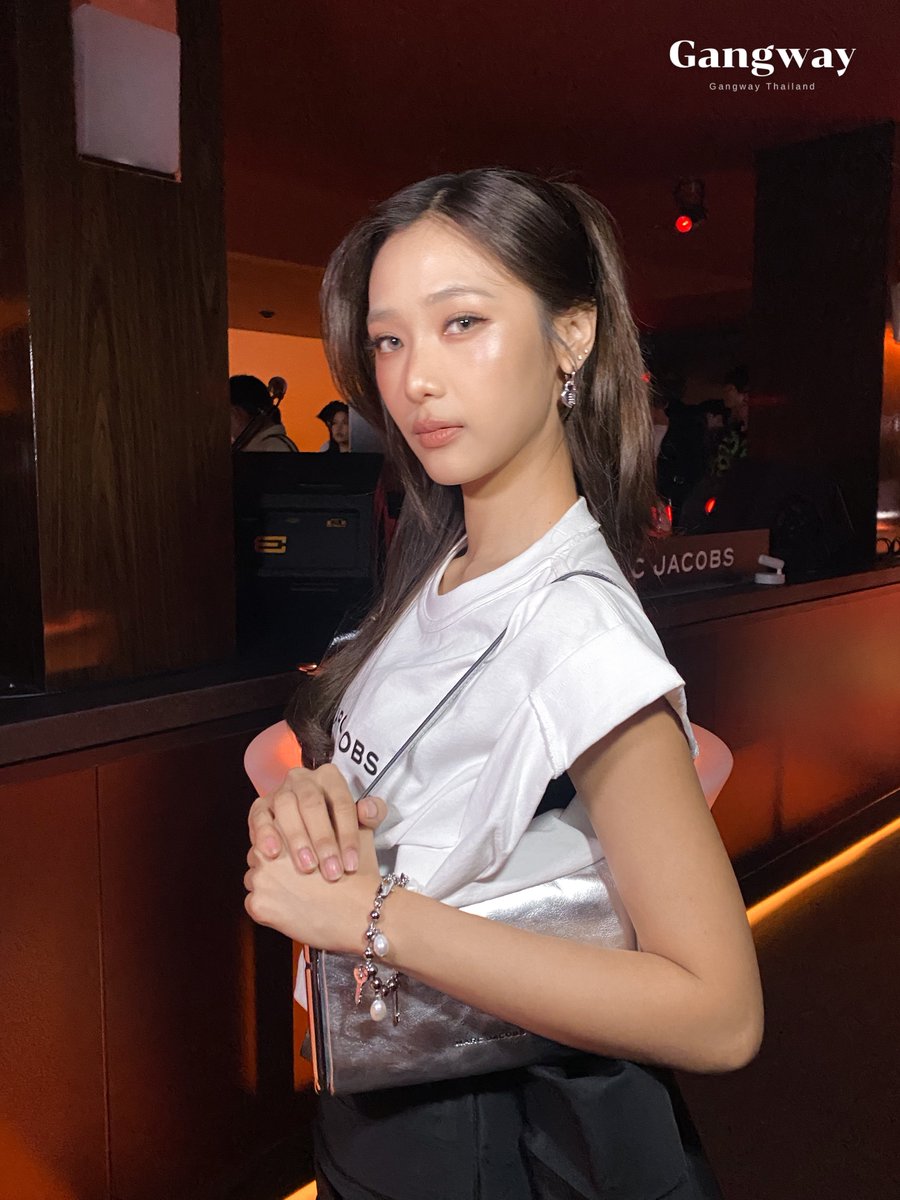 gangwayth's tweet photo. #GangwayExclusive เปิดภาพ ’ฟิล์ม รชานันท์’ #filmracha กับคอลเลกชัน Autumn/Winter 2026 จาก Marc Jacob ณ AMBR.BKK

FILMRACHA X MARC JACOBS 
#MarcJacobsxFilm

#MarcJacobsTH
#MarcJacobs
#PATluxurygroup
#AMBRbkk https://t.co/0HX9LtTeej