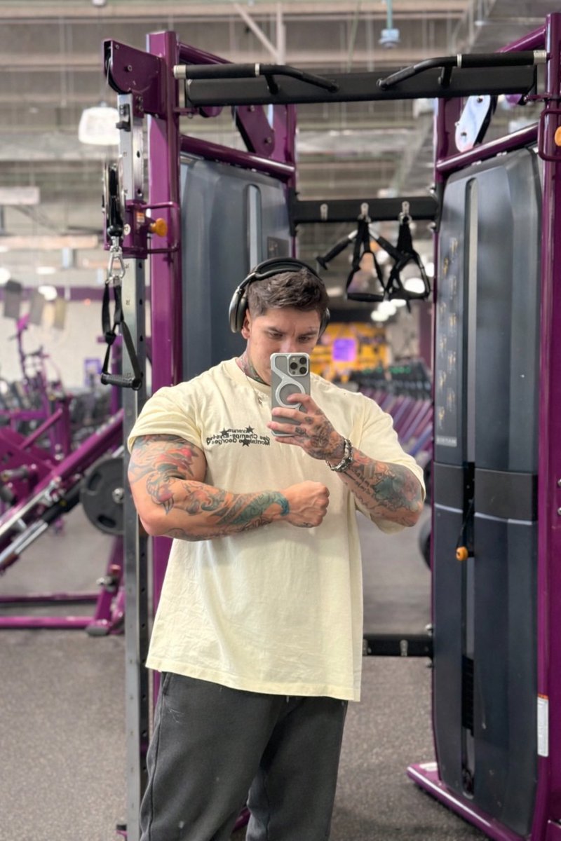 BullXLEX's tweet photo. Tu bull de confianza listo para cogerse a tu mujer. https://t.co/nrq6ArRwOG