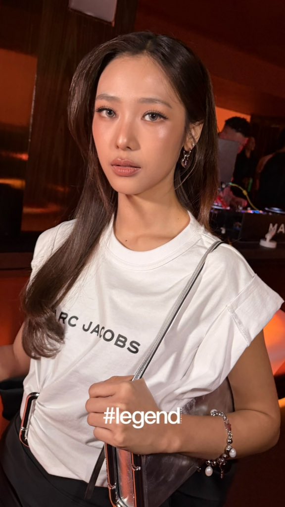 th_hashtag's tweet photo. ร้าชาคนสวย 🤎 ฟิล์ม รชานันท์ @filmracha ที่งาน Marc Jacobs เปิดตัวคอลเลกชัน Autumn/Winter 2026

FILMRACHA X MARC JACOBS  

#MarcJacobsxFilm #filmracha
#MarcJacobsTH #MarcJacobs
#PATLuxuryGroup https://t.co/NYjXz0BCIx