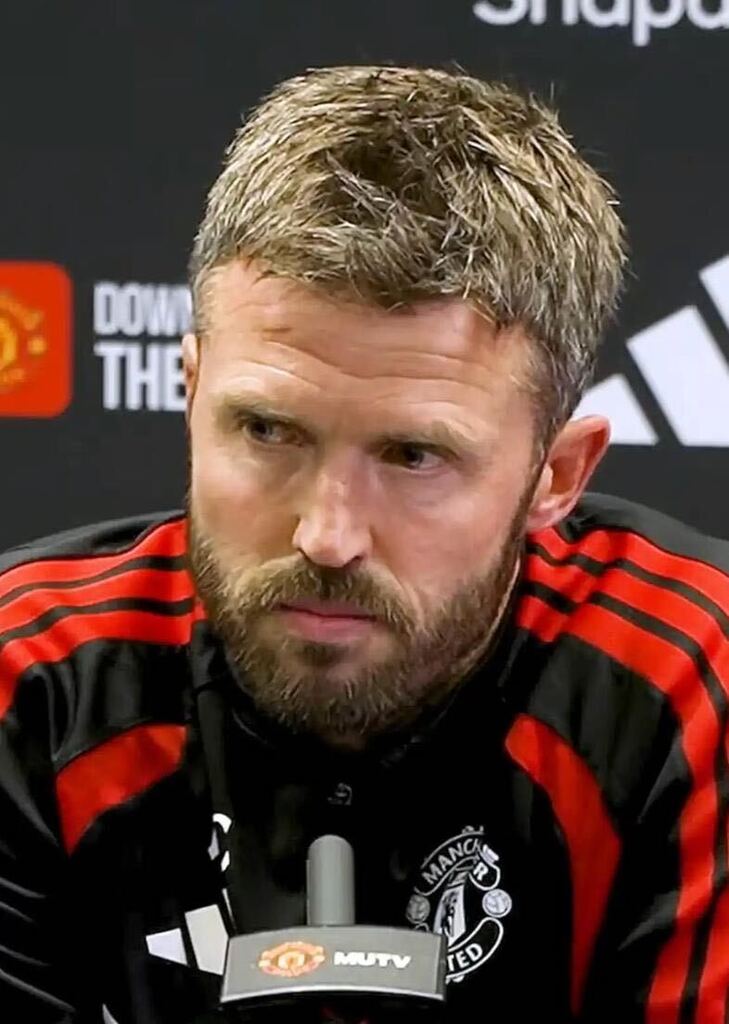 PolymarketFC's tweet photo. 🚨JUST IN: Michael Carrick will REMAIN in charge... with speculation Man Utd's POOR financial situation contributed to the decision.

Dismissing Carrick 4 months into a 2-year contract, plus the cost of hiring his replacement, could be CONSIDERABLE for the club. https://t.co/QM1SYTQKps