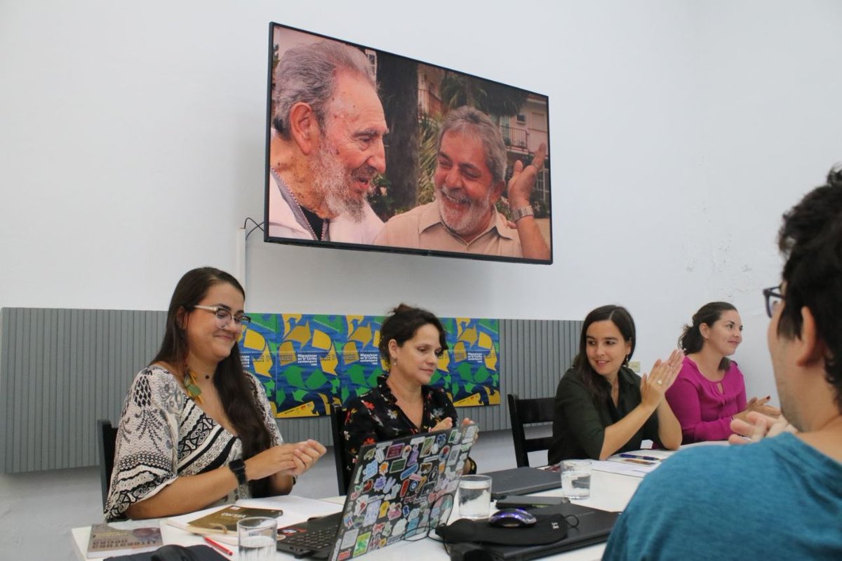 CasAmericas's tweet photo. 🗣️ El primer panel del Ciclo de Pensamiento Social Caribeño "Migraciones en el Caribe contemporáneo" estuvo dedicado al tema "La ceiba y el manglar: reflexiones sobre identidad y migración en el Caribe". Participaron especialistas de Brasil y Cuba. https://t.co/JPGlWq4x1w