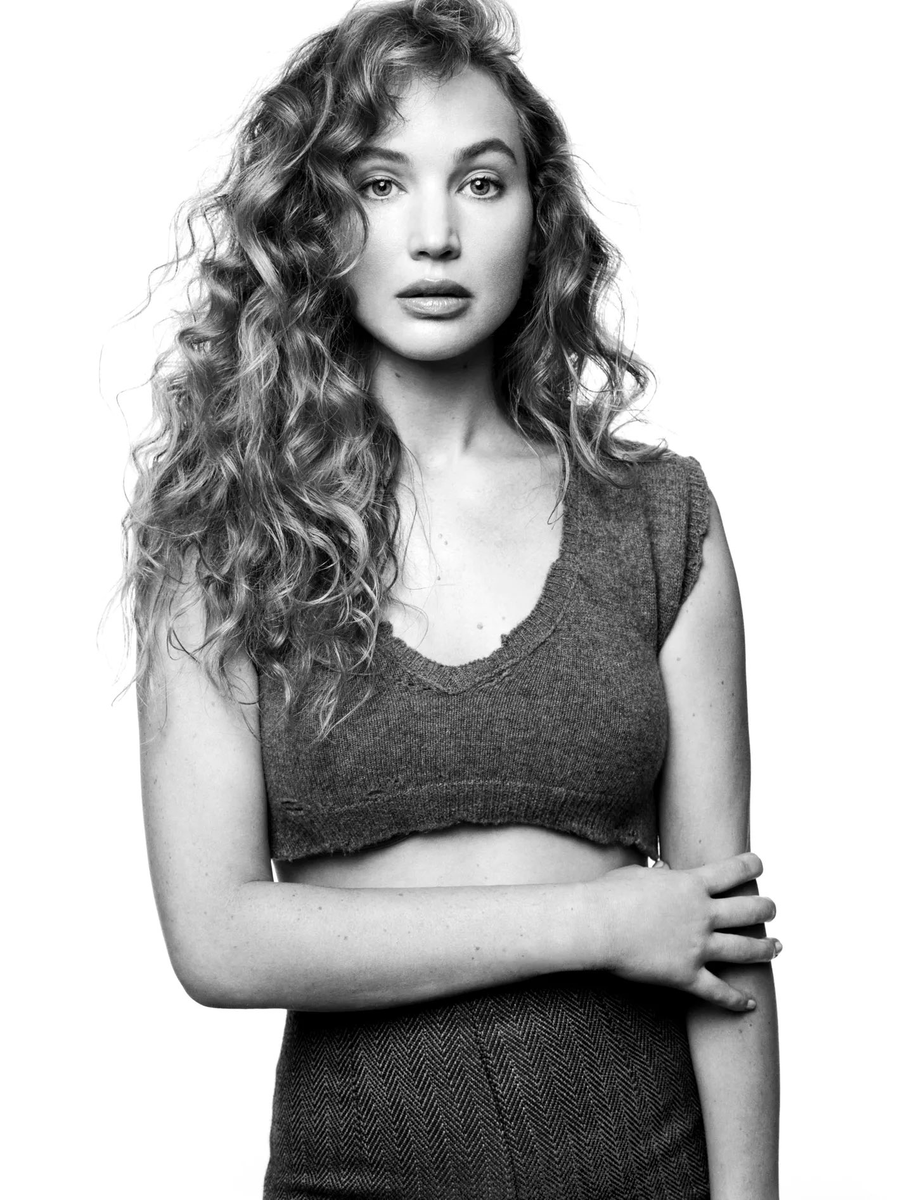 TheCinesthetic's tweet photo. Jennifer Lawrence photographed for The Cut 📸 https://t.co/T0ugZTw7PO