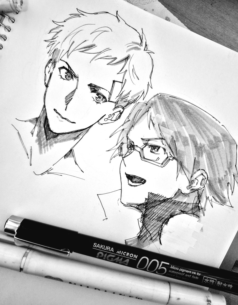 maruya21_114's tweet photo. なんかアナログになると絵柄が変わるぞ……？！ https://t.co/iemWFWWok6