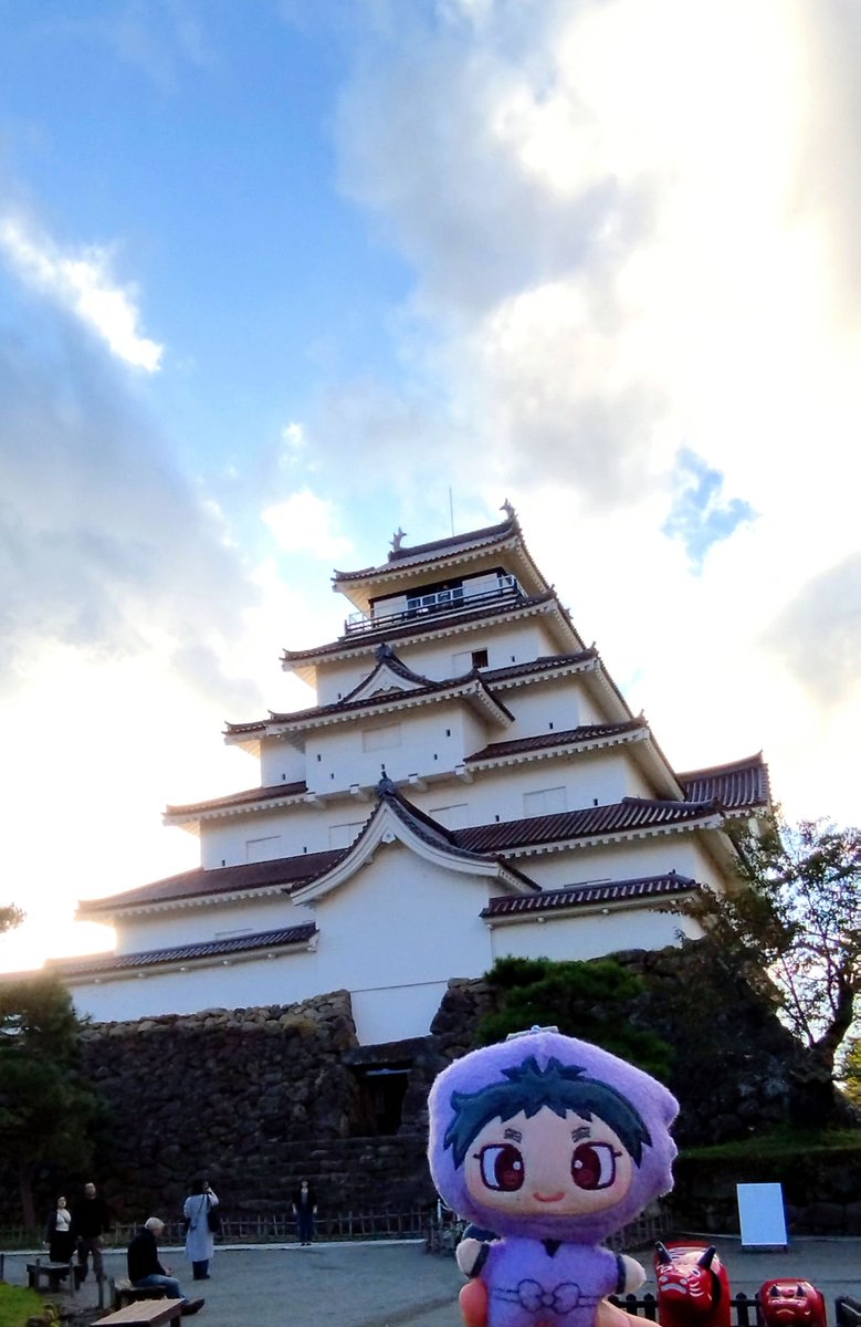 suna_cheeese's tweet photo. 三浪さんに今日一日たくさん遊んでもらいました〜！！🍜🏯🥂✨ https://t.co/V55FSgkyNQ