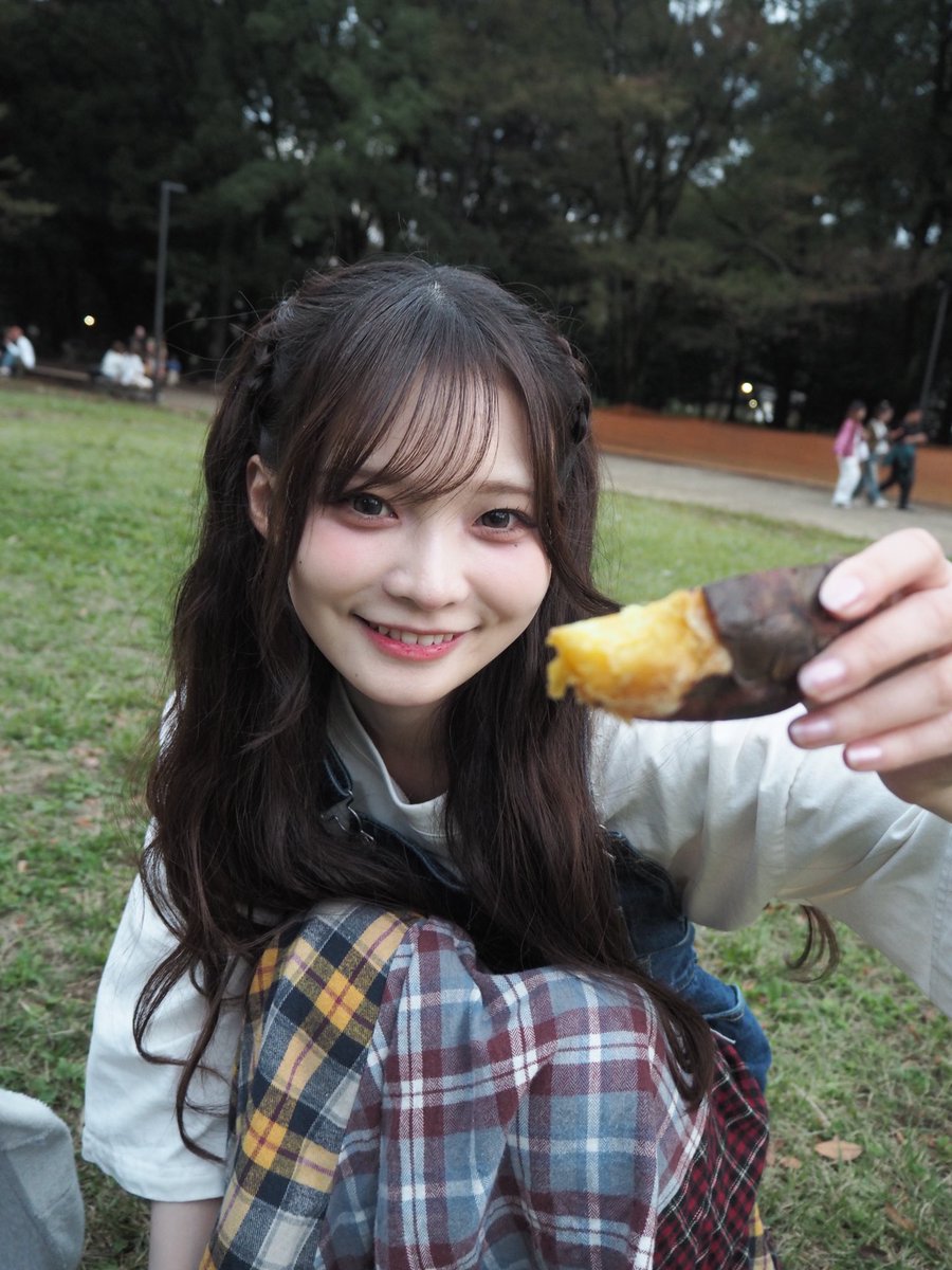 marin_ms_0329's tweet photo. どうしようかわいすぎて高梨ゆなのフォトブックとかつくりたい https://t.co/GgoR2kAGJx