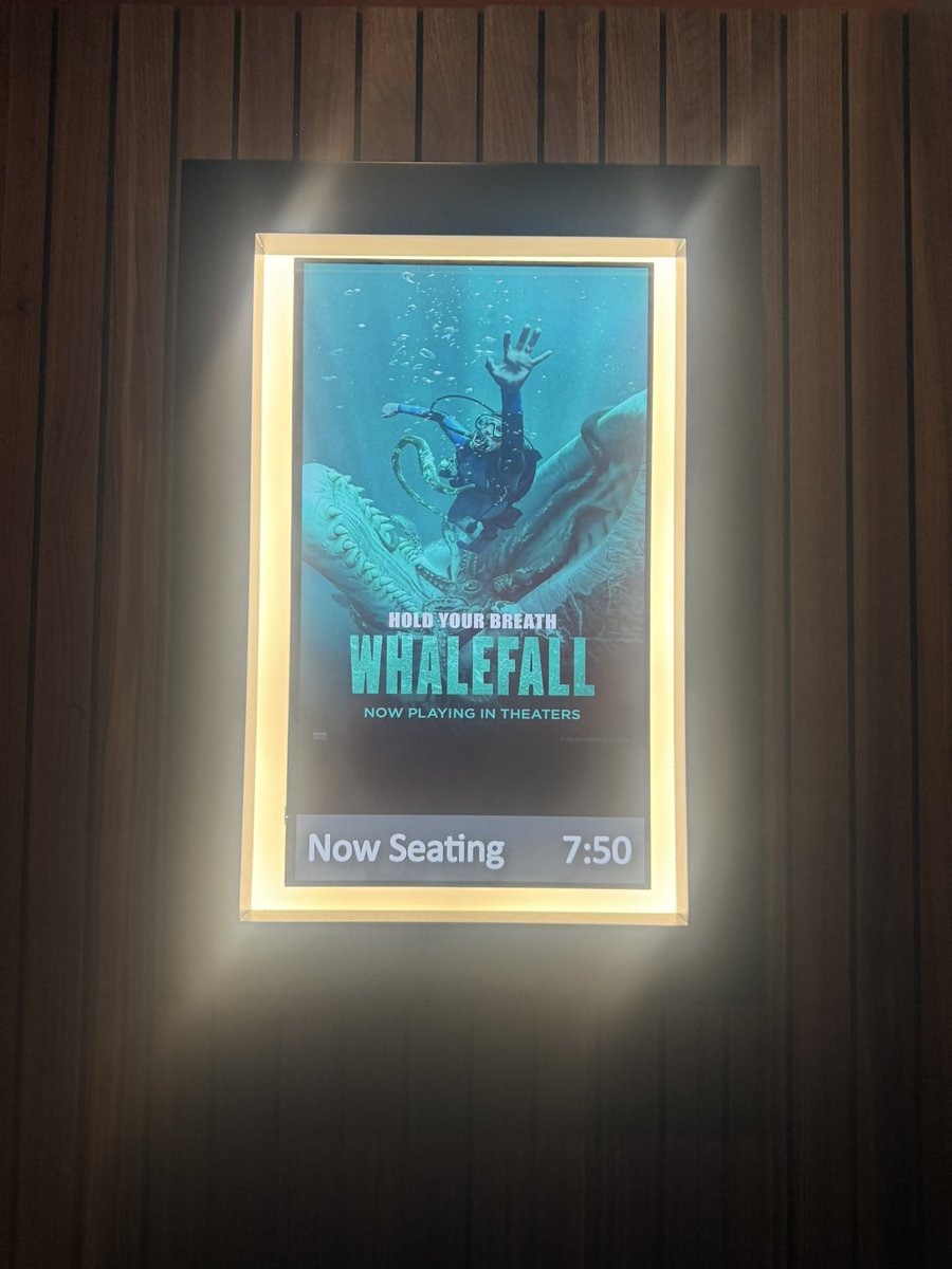 fadedletterboxd's tweet photo. the way NOTHING could have prepared me for this movie. 
daddy issues go crazy i dry heaved 12 times, upchucked 3 times, had a panic attack, was hyperventilating, and sobbing in that theater (i was the only person there) 
girl its NOT that serious 😹😹😹 https://t.co/dSOMkZhefU