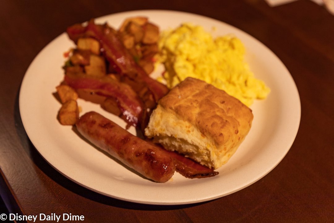 MundoMan4's tweet photo. @disneytipsguy @DrewDisneyDude Well that’s almost the “correct response”

I suggested at Wilderness Lodge that they switch back to Breakfast Potatoes instead of “TaterTots 🤮”

And got “That’s not going to happen! It’s property wide”

Not true!
So then “We don’t have room to cook them”
Etc, etc, etc https://t.co/quxu7h4Ein