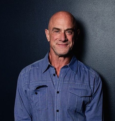 MeloniProject's tweet photo. Christopher Meloni attended a National Geographic special screening of "Everest: The Other Side", on October 26, 2026. https://t.co/K2taPAjYa3