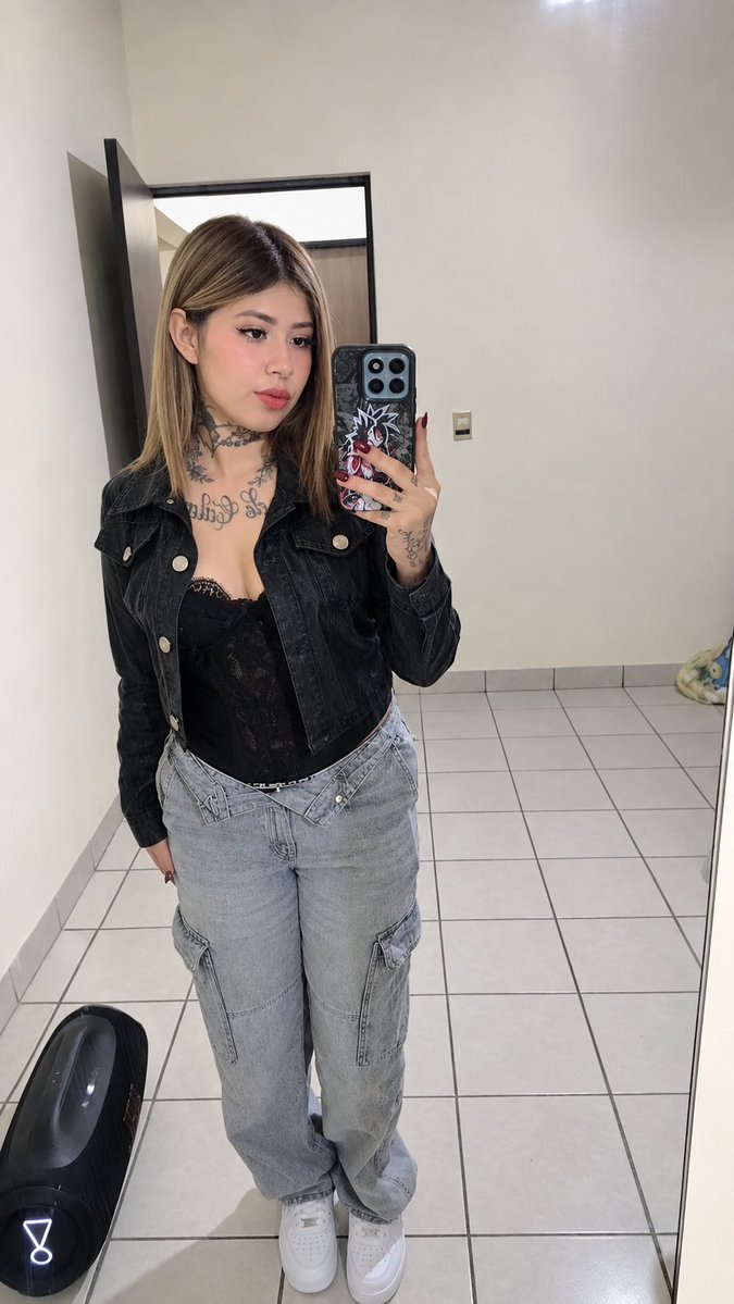 juliete_OnlyF's tweet photo. Buenos días bebés 🙏🏼✨
Bonita día disponible a partir de las 3pm a 10pm🎃🖤 https://t.co/zaLMQKREfA