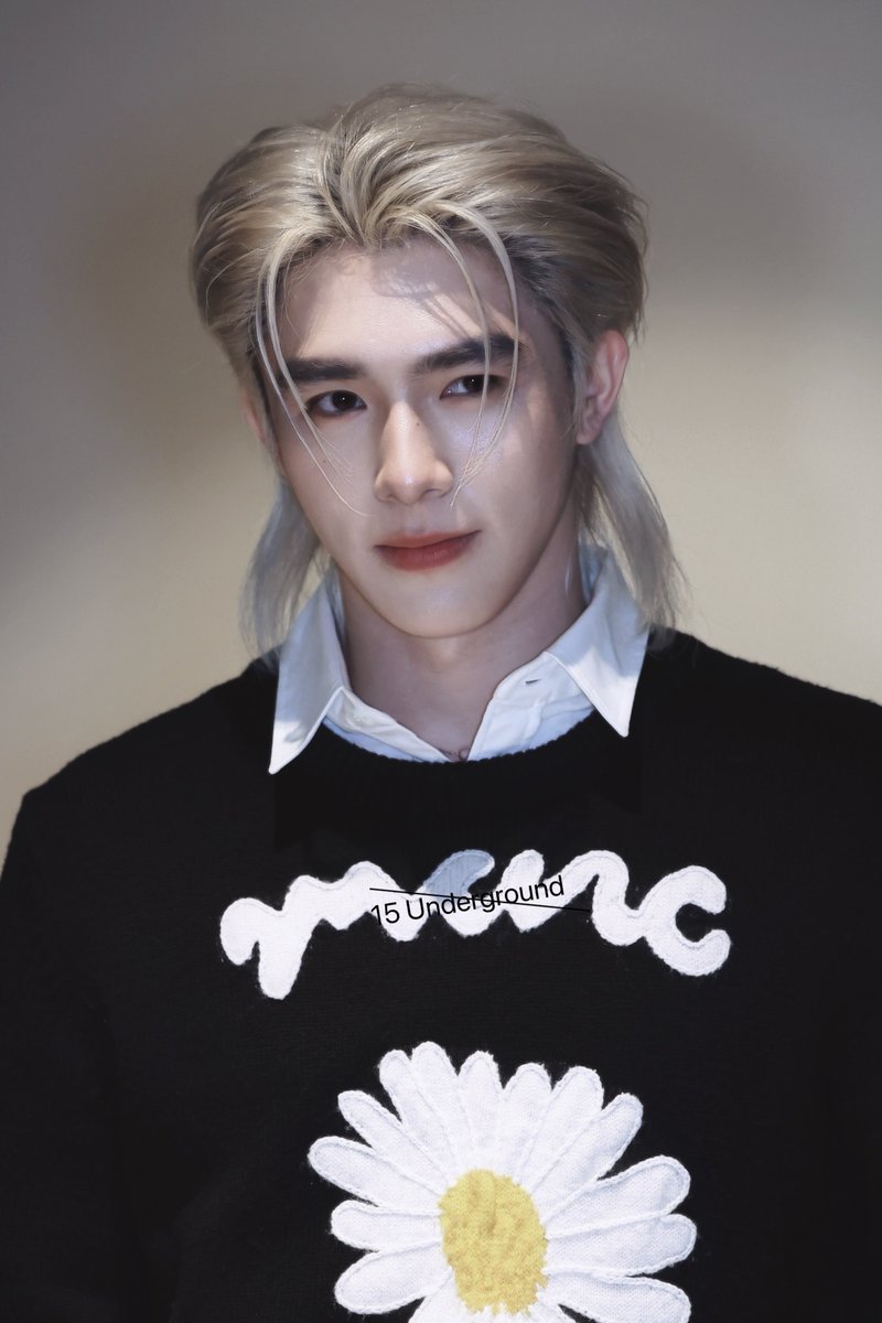 15__Underground's tweet photo. 261027 BXXM MARC JACOBS AW26

路边的蚂蚁都惊叹的美貌❤️‍🔥

🚫re-edit 🚫repost 
#RVW #BXXMRVW @bxxm_rvw 
#MarcJacobsAutumnWinter2026xNewtonBxxm https://t.co/u9zWNykuIq