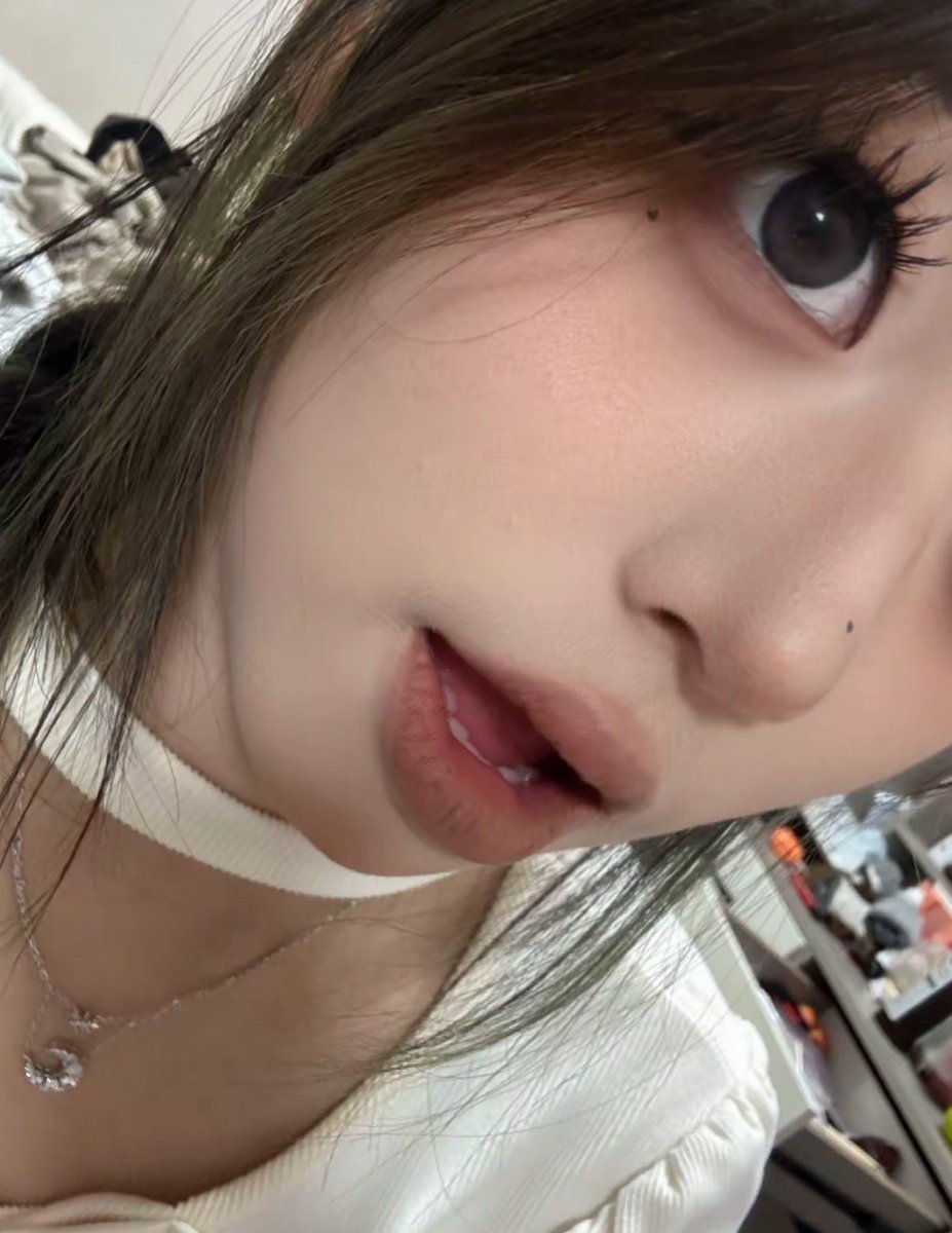 czz1w1's tweet photo. 这个照片有人喜欢吗 https://t.co/pG7kiH2lrz