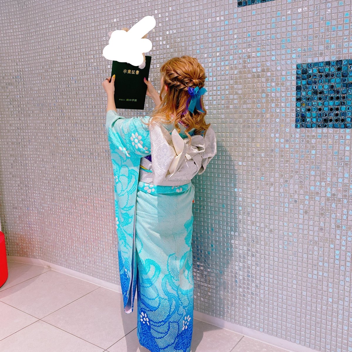 kimono_harukaze's tweet photo. 総絞りの振袖が話題なので、便乗して再掲するけど古着屋にて3000円で見つけて勝利の雄叫び上げながら買ったやつ見て

値段つけた人価値知らなかったのかな https://t.co/HUVAwTsguA