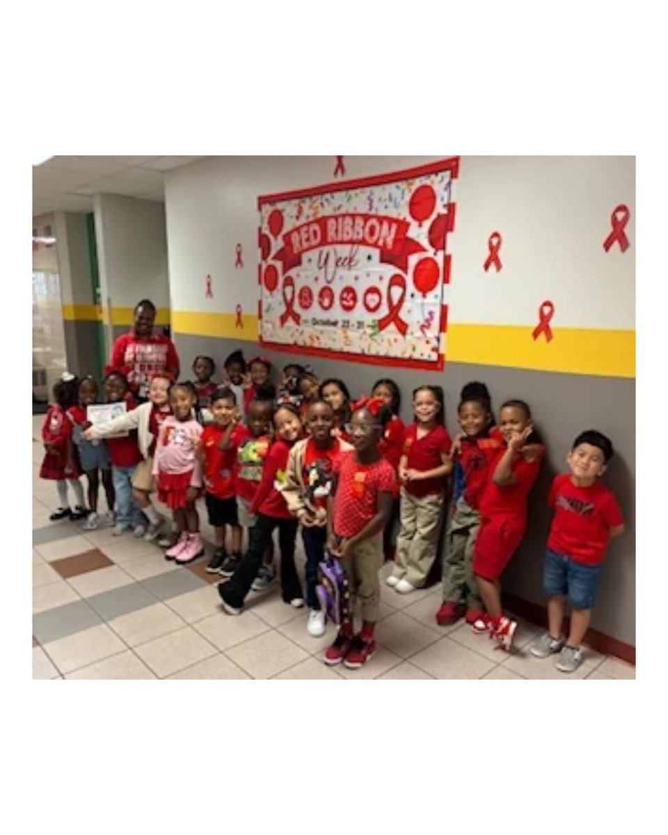 SpringISD's tweet photo. ❤️🔴 Seeing RED for Red Ribbon Week! ❤️🙌
Just a few of our schools showing off their RED for Red Ribbon Week! ❤️✨ Students at Salyers Elementary and Anderson Elementary rocked their red outfits while spreading the message of making healthy, drug-free choices! ❤️🤍

-

❤️🔴 ¡El ROJO se apodera de nuestras escuelas durante la Semana del Listón Rojo! ❤️🙌
¡Estas son solo algunas de nuestras escuelas que se vistieron de ROJO para celebrar la Semana del Listón Rojo! ❤️✨ Los estudiantes de las escuelas primarias Salyers y Anderson lucieron sus atuendos rojos mientras promovían la importancia de tomar decisiones saludables y mantenerse alejados de las drogas. ❤️🤍

#SpringISD #TheNewSpringISD #RedRibbonWeek #DrugFreeLooksLikeMe