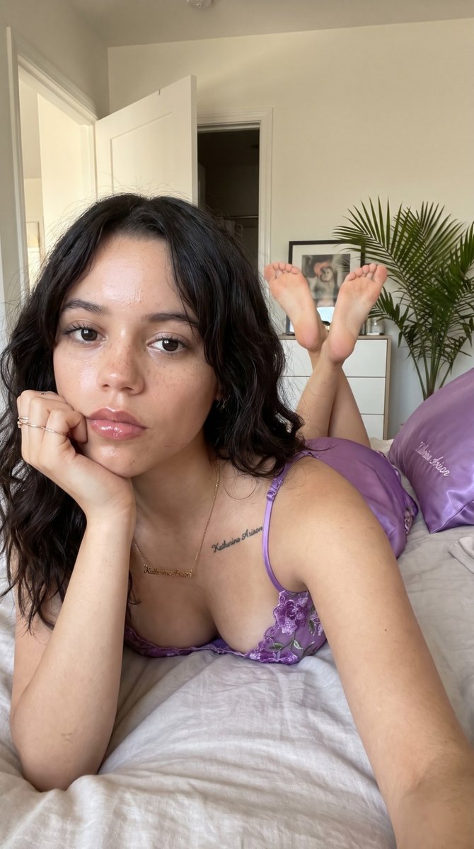 kathaicreation's tweet photo. be my favorite distraction tonight? ❤️

Jenna Ortega, charli D'Amelio, Madison Beer, Millie Bobby Brown 

Nano banana pro prompt below 👇🏻👇🏻 https://t.co/kC2wqomgns