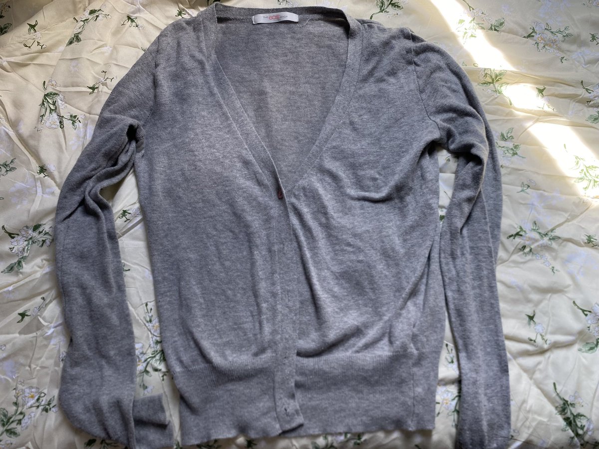 nongboryor's tweet photo. cardigan | 100

#ส่งต่อstylist #ส่งต่อcintage #ส่งต่อเสื้อผ้า   #feelfree #cintageshop #stylistshop #uxryclub #ส่งต่อfeelfree #duexstudio #ส่งต่อ23begins https://t.co/sSdXFBhlYP