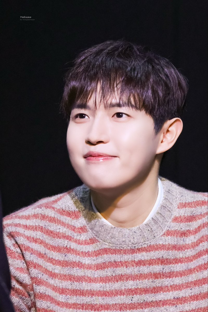 volcano527's tweet photo. 261023 제이제이뮤즈

#김재환 #KIMJAEHWAN https://t.co/6YZZCWSzcK