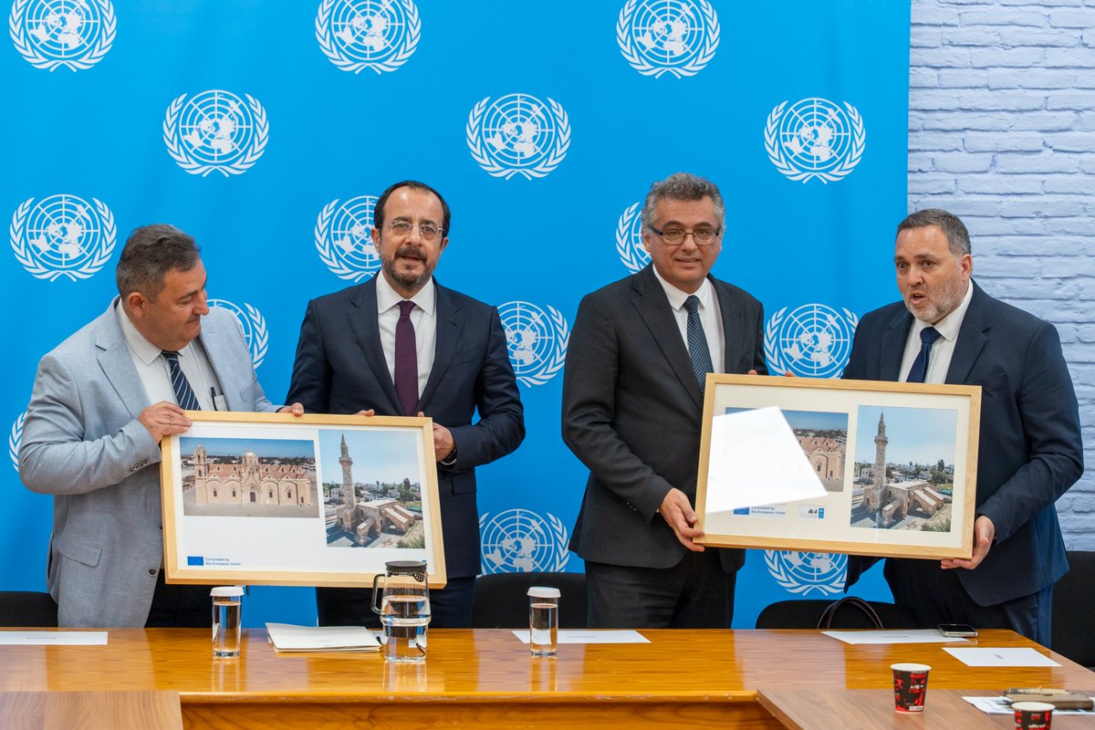 UN_CYPRUS's tweet photo. 1/2🤝 The two Cypriot leaders, @Christodulides and @tufanerhurman, met with the Technical Committees on Youth and Cultural Heritage, as well as the Steering Committee of the Civil Society Consultative Body, at the @UN Good Offices Mission in Cyprus. 🇺🇳 https://t.co/JxKKnWKtsG