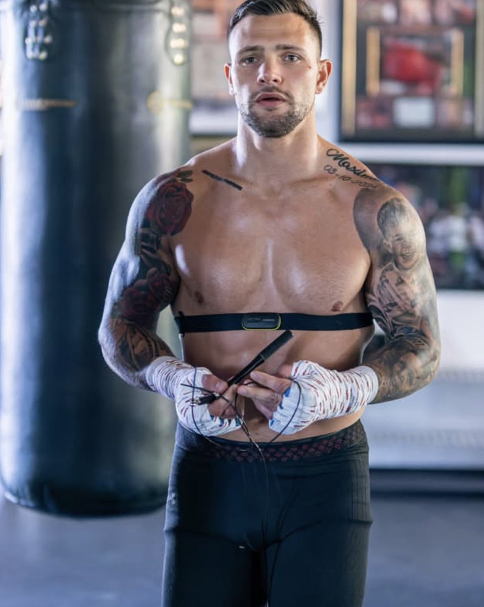 MaxFordBoxer's tweet photo. Kevin Lerena really looking sexy #boxer #boxing #kevinlerena https://t.co/L9NWHRMJVW