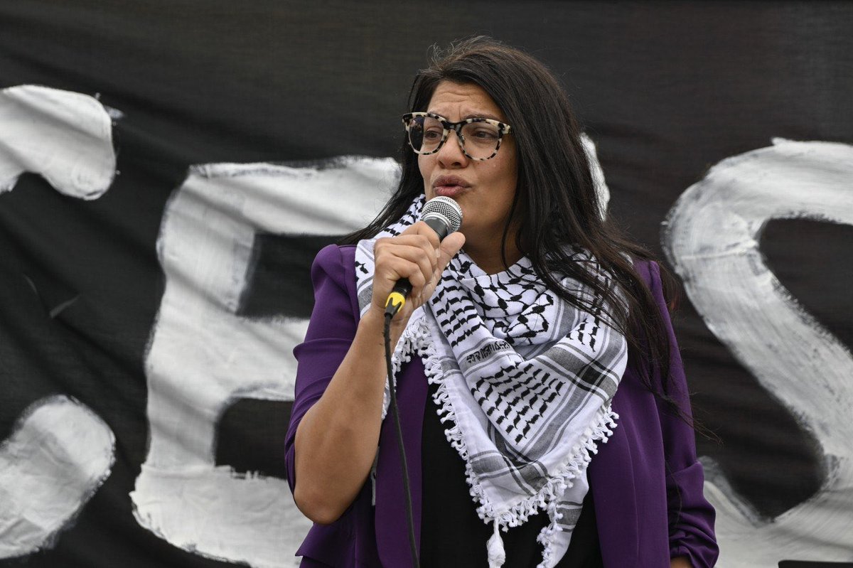 QudsNen's tweet photo. US Congresswoman Rashida Tlaib states that regardless of which war criminal becomes Israeli prime minister, Palestinians living under apartheid will continue to face genocide, land theft and erasure, and calls for a full arms embargo and sanctions until Palestine is free. https://t.co/gYkDtNMFFe