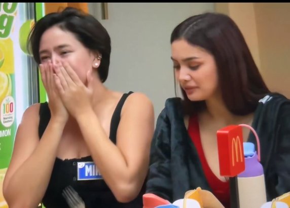 _marianiee's tweet photo. loving cianne and mikee unexpected and growing friendship MY DUO!!!!!

#PBBCollab3point0
#PBB3ItemsFromHome https://t.co/Yjor21PYr2