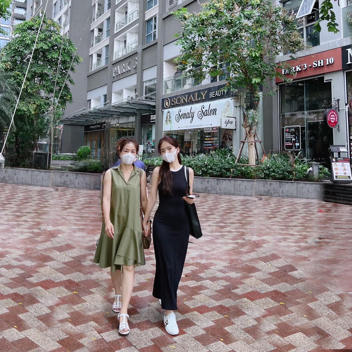 dogan_utku7's tweet photo. 雨が降るからこそ、虹の美しさがより引き立つものだ。明日も頑張っていこう！ 🍰
elRSWXD https://t.co/tS0XP4JLLv