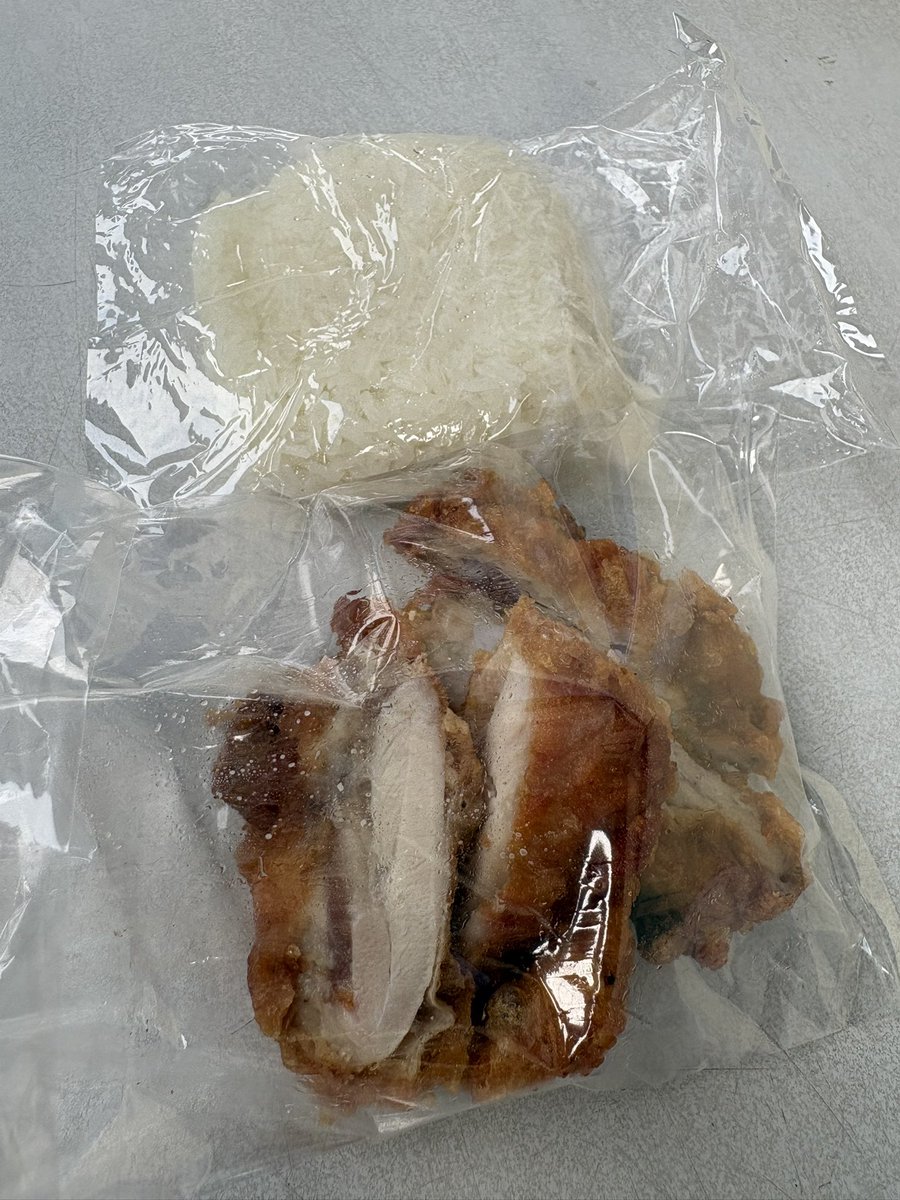 _935's tweet photo. まひるん・食事 https://t.co/CSc3d3S9gk