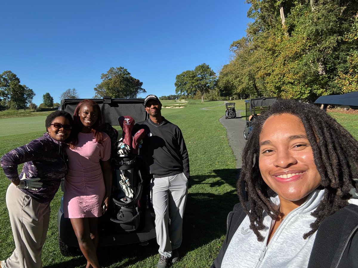 DCHFA's tweet photo. DCHFA’s staff and board members joined @DCBIA’s Annual Golf Classic and networked with professionals in the real estate and building industry.
#WeAreDCHFA https://t.co/T4HBSilQkI