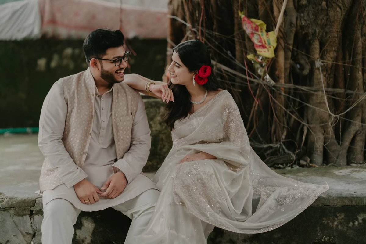 peterparkecsem's tweet photo. Mehreen☪️ married to Anubhav Roy🕉.

#BLT https://t.co/c0qjnEMEAm