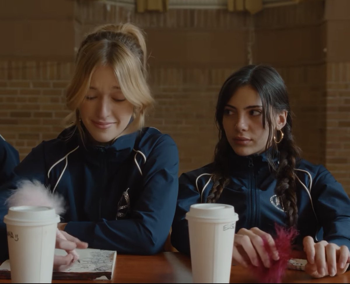 nayeonsyooh's tweet photo. Well https://t.co/uFJXIr9jrq