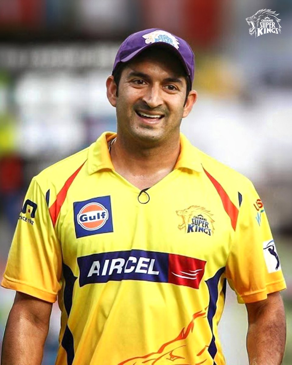 ChennaiIPL's tweet photo. Bowled clutch overs for us
Now, here to guide our bowlers! 🦁💪

#WhistlePodu https://t.co/BIFvdCNwXG