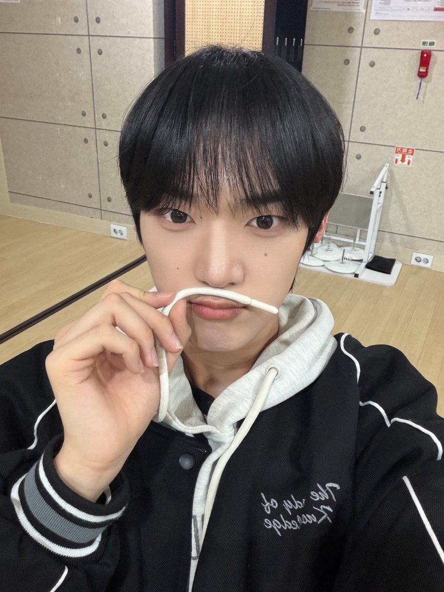 ahfqkzz's tweet photo. https://t.co/r1K4qeq7If