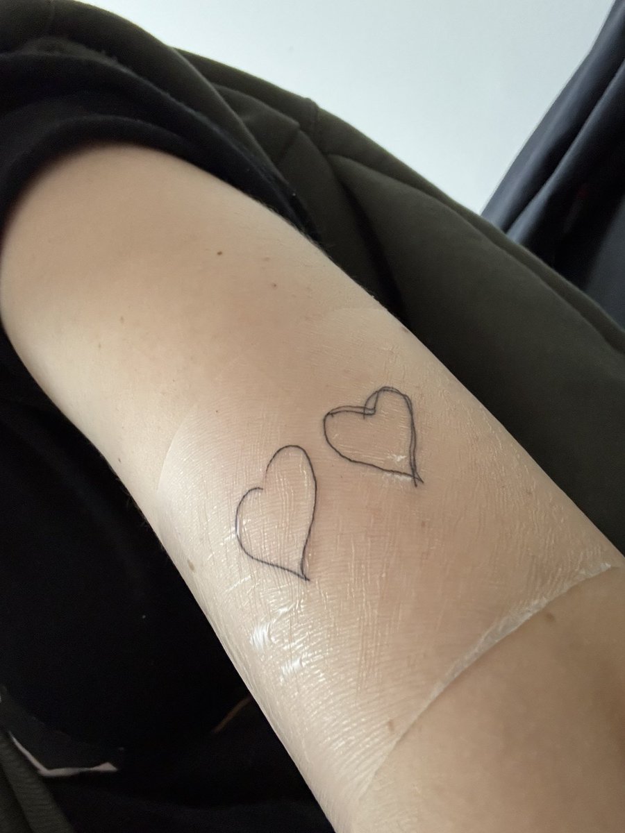h4njisaurus's tweet photo. mam tattoo czy jestem juz cool? https://t.co/Lrd6FLUcpp