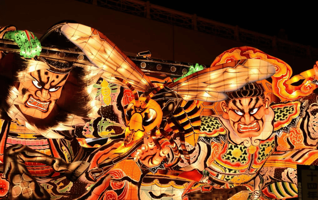 yamamom30389709's tweet photo. [今日、地域のお祭りで元気に動く「嚴捣壮」のキャラクターを見かけました！迫力ある動きに大興奮です！] https://t.co/cHl2uT4xgF