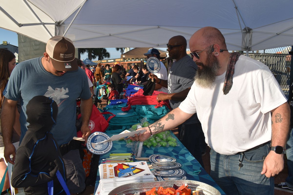 PublicWorksCC's tweet photo. Join our Storm Water environmental quality team this Thursday, October 29, for Halloween with the Hooks! Gates open at 5:30 p.m. Kids 17 and under get in for FREE! Adults can join the fun for just $5. Get your tickets at https://t.co/iESGrkIrGL. https://t.co/WPzPC5hKBc
