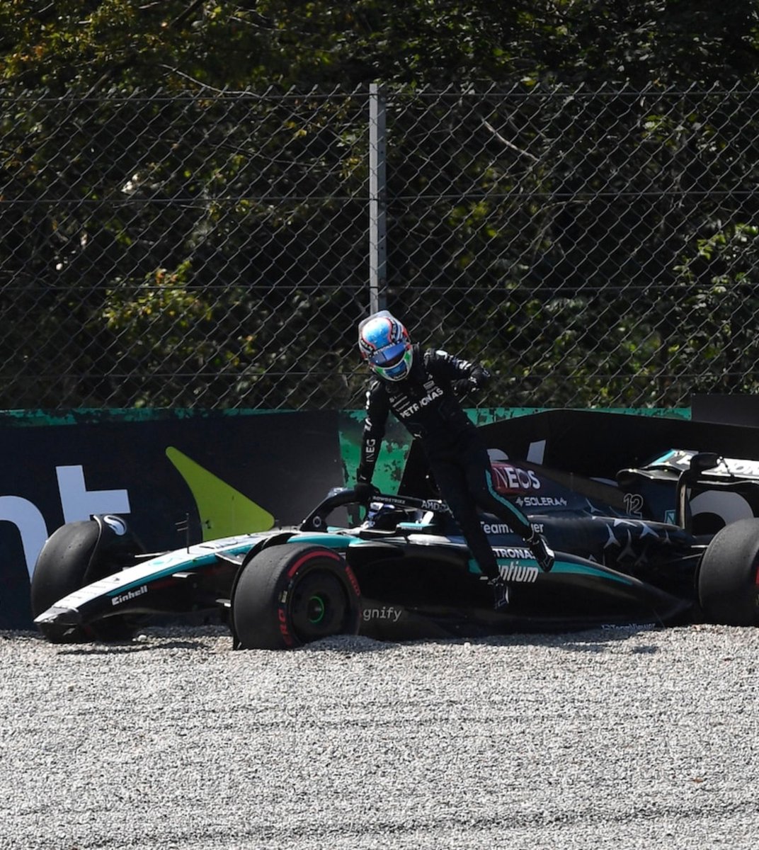 F1BigData's tweet photo. How it all began vs. How it's going https://t.co/7a96sInsqV