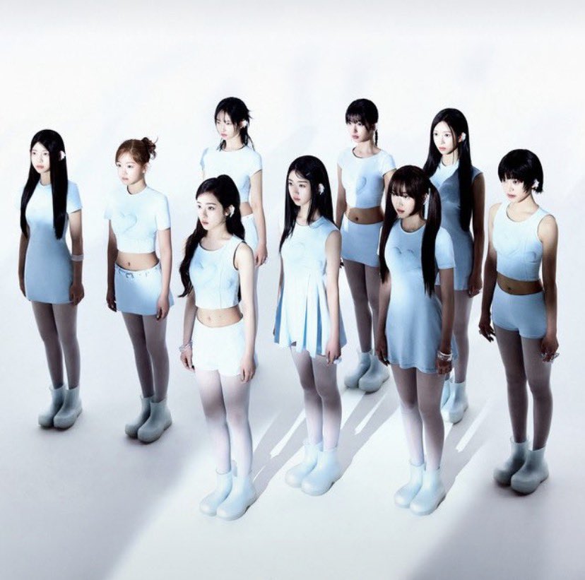 A20LITEBases's tweet photo. A2O LITE’s “NEON” has now spent 13 days at #1 on the Spotify South Korea chart (211,732 streams). https://t.co/GJEy75MIfK