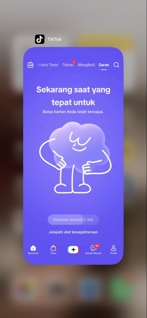 tsyaSlice's tweet photo. gue yg setting bates main tiktok, gue jg yg gelisah pas udh abis jam nya https://t.co/7hFnvIcTk5