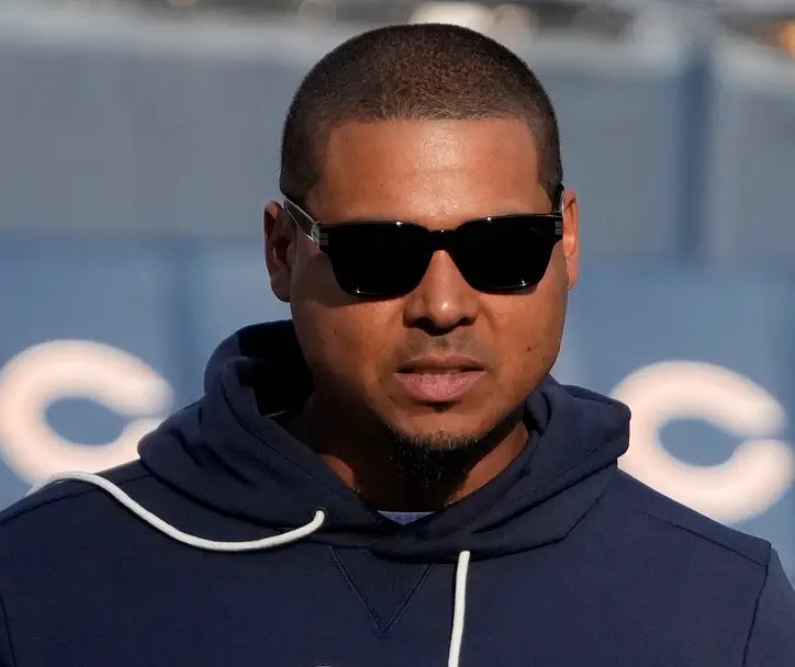 DaBearsTakeOver's tweet photo. The Chargers should do right by Khalil Mack, just like Ryan Poles has done for his players.

Nearly every major trade during Poles’ tenure has sent players to better situations:

• Justin Fields → Passed on a better offer to give him a chance to start for the playoff-contending Steelers.
• Khalil Mack → Playoff-contending Chargers in LA
• Roquan Smith → Super Bowl-caliber Ravens
• Robert Quinn → 14-3 Eagles
• Chase Claypool → 11-6 playoff Dolphins
• DJ Moore → AFC powerhouse Bills
• Gervon Dexter —> loaded Falcons squad

At 0-6, the Chargers should be looking to get draft capital back while giving Mack another shot at a ring.

That’s what separates Poles. He doesn’t just make moves that benefit the Bears. He looks out for the players who wore the jersey, too.