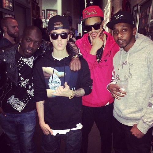 bizzleyukon's tweet photo. justin hace más d 10 años atrás siendo más trap q todos los traperos d hoy https://t.co/be4mCba88b
