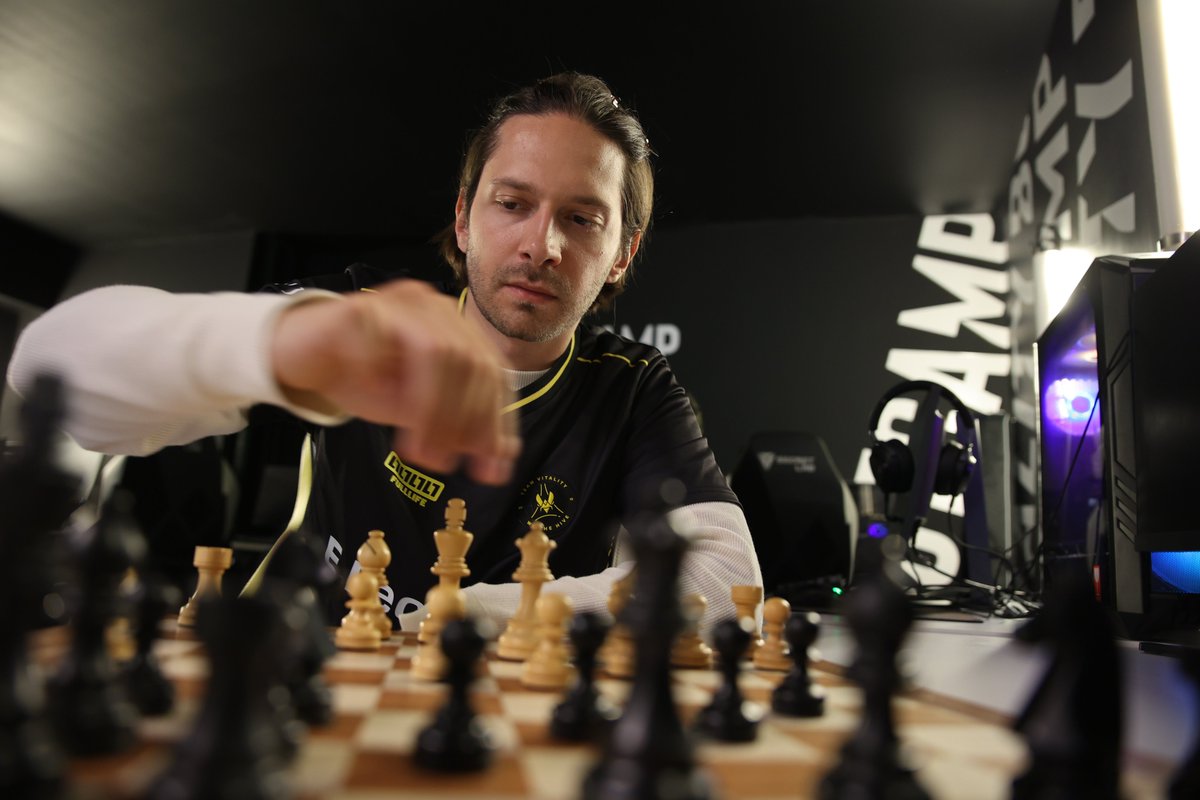TeamVitality's tweet photo. Put your tactical skills to work ♟️

MVL &amp; Jules will be representing us and taking on the top clubs tomorrow at 17:00 CET!

Create your account, join the club, and fight alongside them: 🔗 https://t.co/YePT3wN0xS https://t.co/oBExXe6XhB